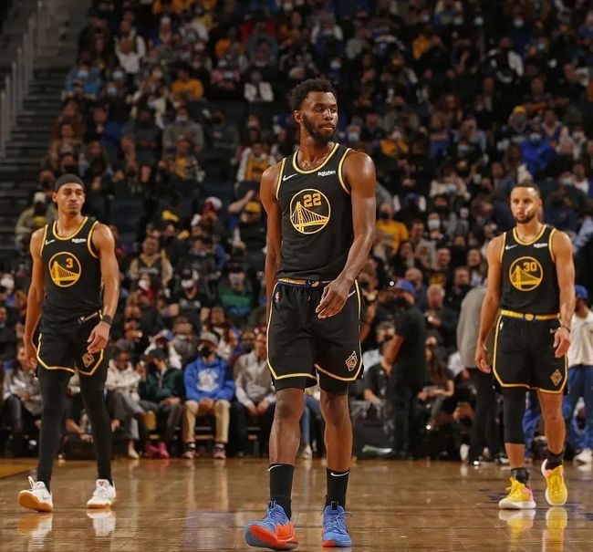 强队差距往 强队差距往